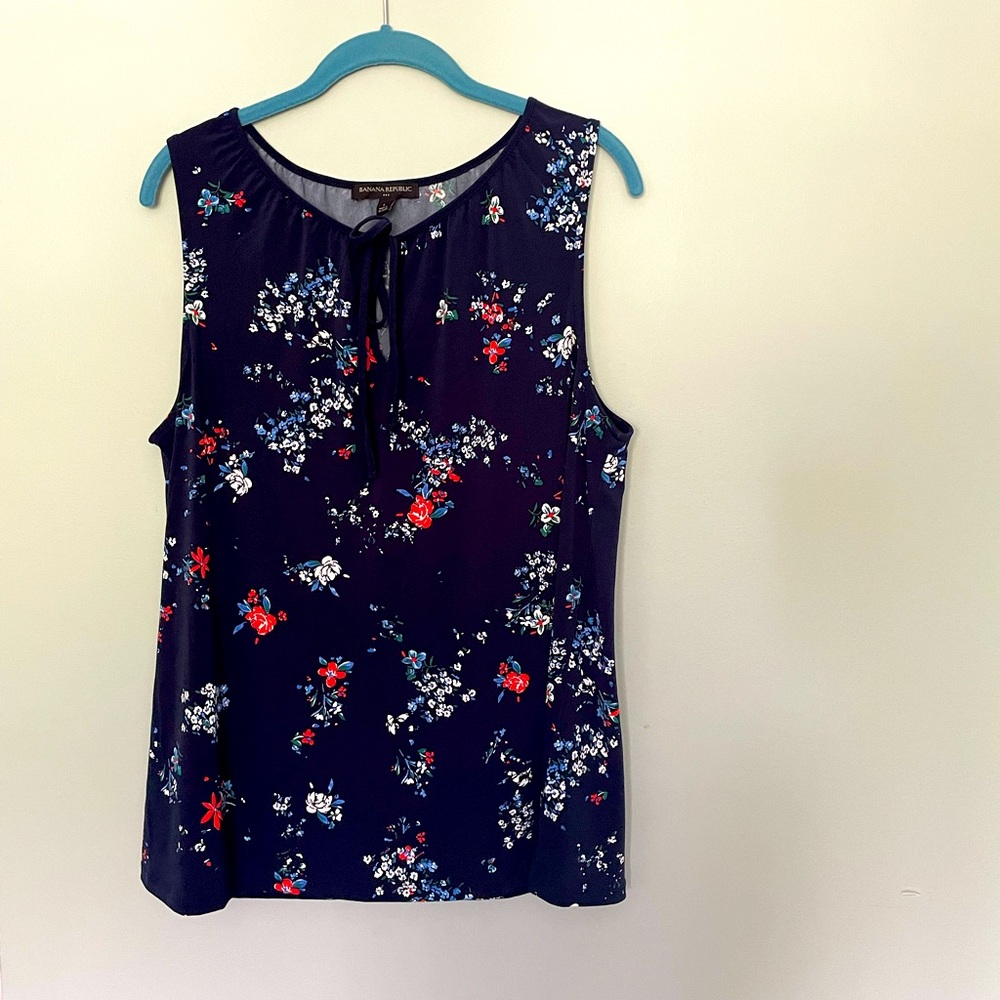 BANANA REPUBLIC Navy Floral Tank Blouse Sz Large